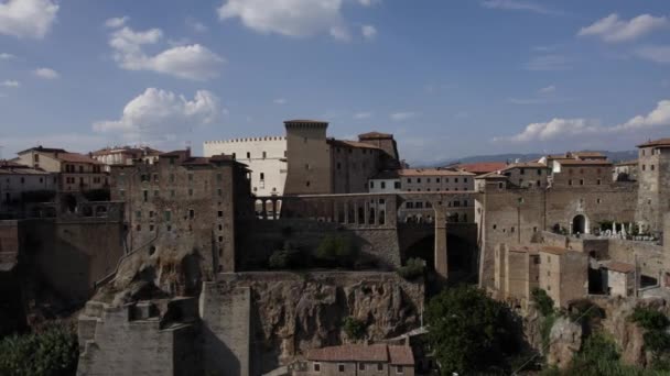 Shot Schuifregelaar Kant Beschrijving Drone Video Kant Van Pitigliano Italië — Stockvideo