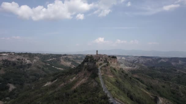 Plane Περιγραφικό Κενό Πέρα Από Pitigliano Περιγραφη Βίντεο Drone Πάνω — Αρχείο Βίντεο