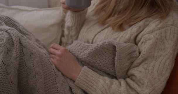 Slow Motion Girl Warm Clothes Blanket Sipping Hot Cup Coffee — Vídeo de stock