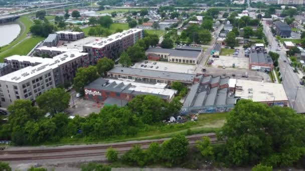 Franklinton Arts District Columbus Ohio Aerial Drone Showing Arts Buildings — Vídeo de stock