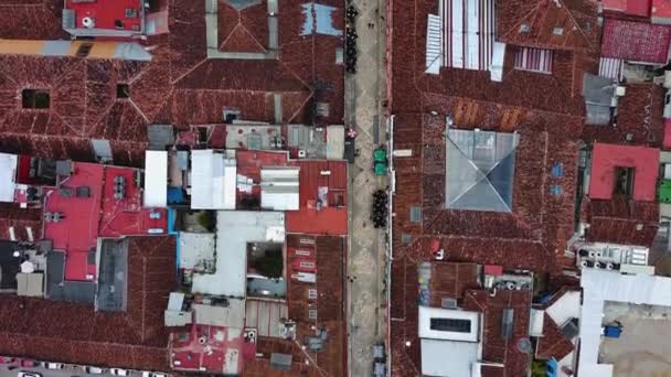 Παραδοσιακά San Cristobal Las Casas Aerial Drone Μεξικό Πολύχρωμα Σπίτια — Αρχείο Βίντεο