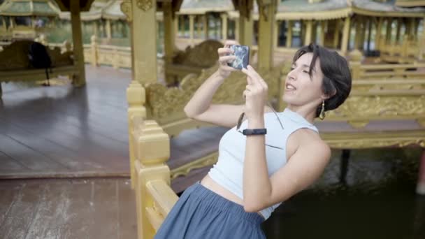 Female Tourist Taking Photos Smartphone Ancient City Museum Park Thai — 비디오