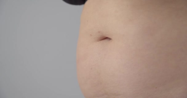 Close Belly Mature Caucasian Woman She Bends — Stock videók