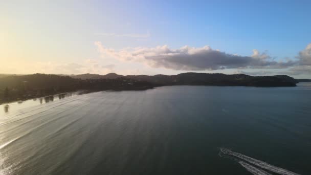 Flying Drone Jet Skis New Zealand North Island Beach Sunset — Vídeo de Stock