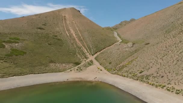 Flug Über Den See Lake Gignoux — Stockvideo