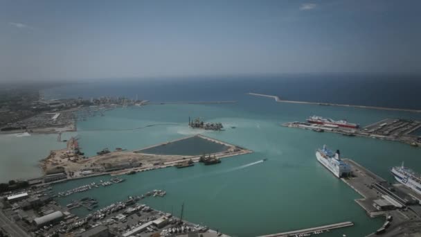 Slow Rotating Aerial Hyperlapse Bari Italy Harbor Sand Dredging Ship — Vídeo de Stock