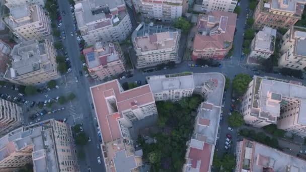 Långsam Antenn Panorera Upp Lägenhetsbyggnader Utanför Rom Ljuset Solnedgången — Stockvideo