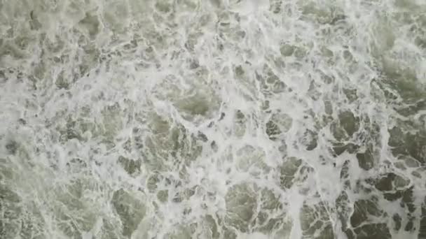 Ascending Aerial Waves Crashing Beach — Vídeo de Stock