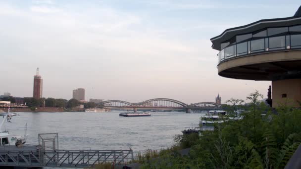 Kln Deutschland Videoclip Zum Sonnenuntergang Panorama Mit Hohenzollern Brcke Und — Video Stock