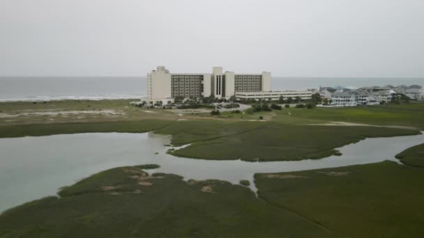 Shell Island Beach Resort Amplio Derecho Rastreo Aéreo — Vídeo de stock