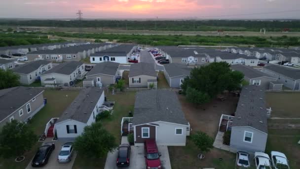 Teksas Taki Çöl Toplumunda Evler Mahallenin Düz Düzlükleri Gün Doğumunda — Stok video