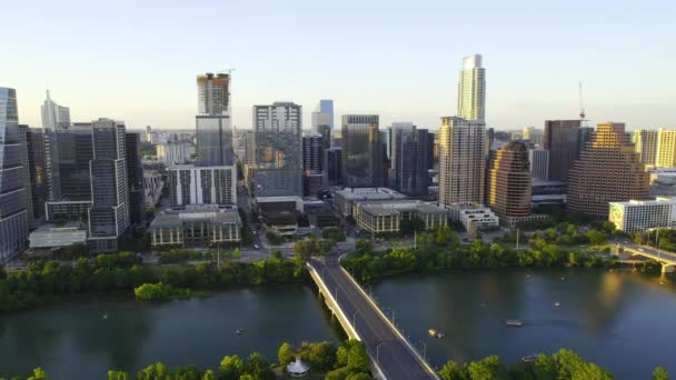 Aerial View Modern Felhőkarcolók Napfényes Austin Usa Követés Drónlövés — Stock videók