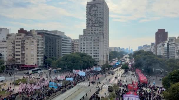 Buenos Aires Burgers Protesteren Rond Ministerie Van Sociale Ontwikkeling Gebouw — Stockvideo