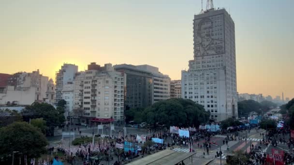 People Buenos Aires Protesting High Levels Unemployment Aerial — Stock Video