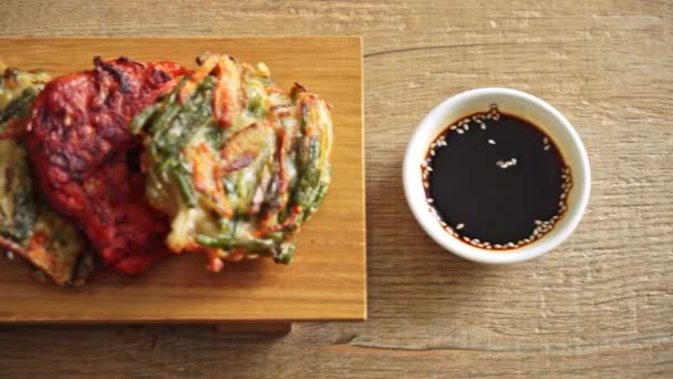 Pajeon Koreaanse Pannenkoek Koreaanse Kimchi Pannenkoek Kimchijeon Koreaanse Traditionele Voedsel — Stockvideo