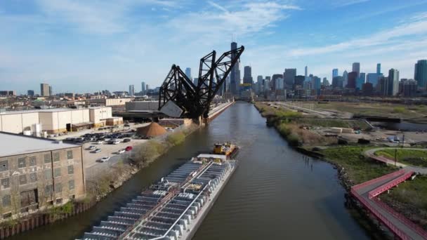 Tug Boat Barge River Downtown City Skyline — 비디오