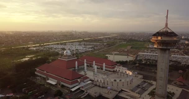 Gambar Drone Lingkaran Dari Masjid Agung Jawa Tengah Majt Pada — Stok Video