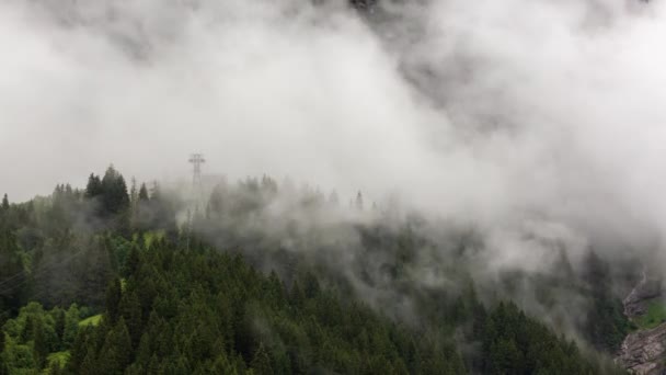 Timelapse Nuvole Basse Pfingstegg Grindelwald Nelle Alpi Svizzere — Video Stock