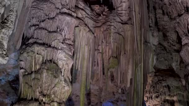 Estalactites Maciças Colunas Rocha Caverna São Miguel Gibraltar — Vídeo de Stock