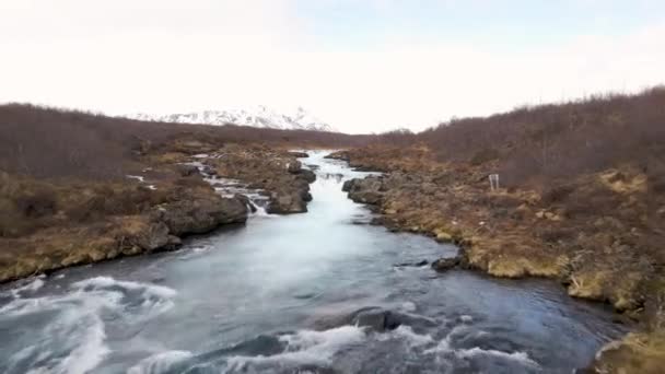 Rauer Fluss Mit Kleinem Wasserfall Südwesten Islands — Stockvideo