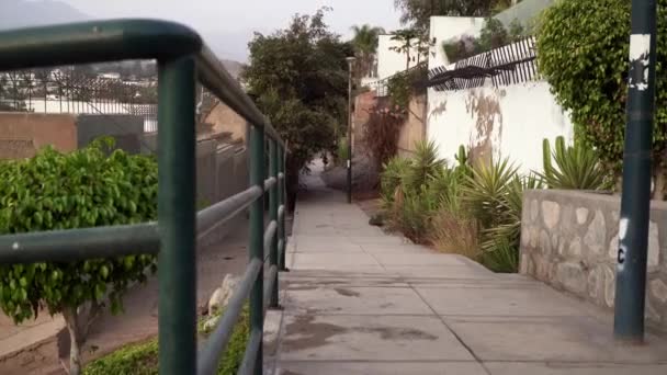 Las Lagunas Molina Lima Peru Sokaklarının Solundan Sağa Kayan Sabit — Stok video