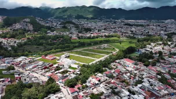 Magické Město Zelená Pole San Cristobal Las Casas Letecký Dron — Stock video