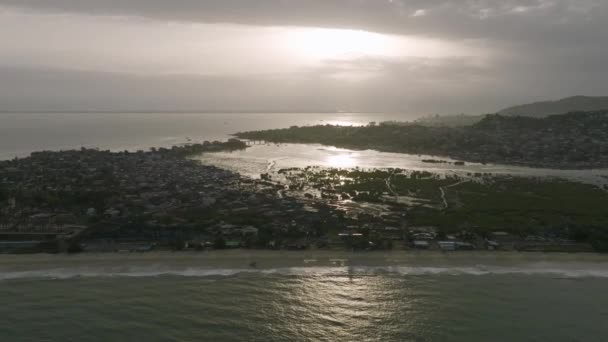 Aerial Silhouetted Sunrise Footage Aberdeen Lumley Beach Freetown Sierra Leone — Vídeo de stock