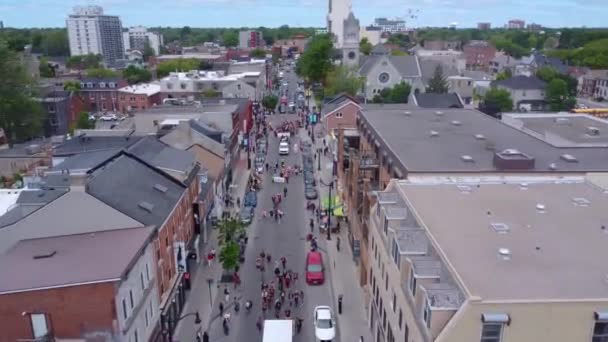 Aerial People Festeggia Pride Day Con Una Parata — Video Stock