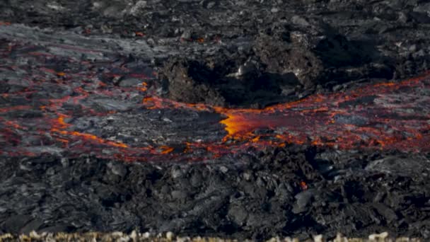 アイスランドのファグラダルフィヨール火山から溶岩流 — ストック動画
