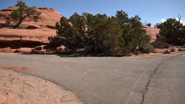 Empty Devils Garden Campground Arches National Park Pan — Stock video