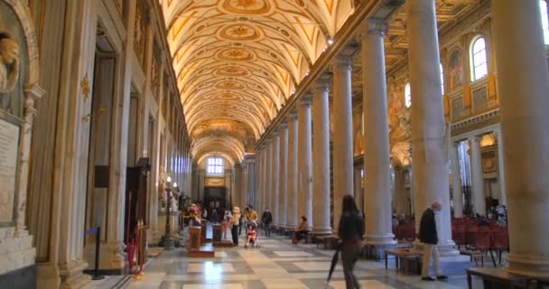 Belo Tiro Corredor Teto Interior Famosa Basílica Santa Maria Maggiore — Vídeo de Stock