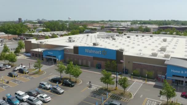 Cinematic Establishing Shot Walmart Wal Mart Store Suburban Neighborhood Summer — Stock Video