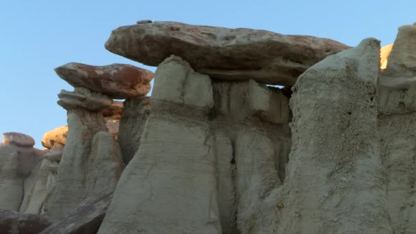 Mudstone Bildning New Mexico Desert Statiskt Landskap Med Sky Bakgrund — Stockvideo