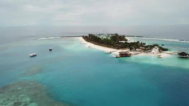 Drone Flying Port Yachts Island Maldives — Vídeo de Stock