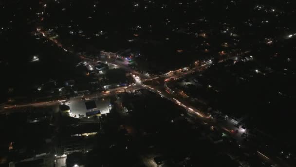 Aerial Hyperlapse Night Busy Intersection Roundabout Lots Traffic Sierra Leone — Vídeos de Stock