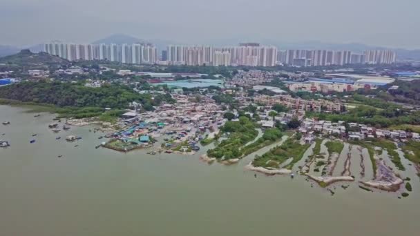 Dynamic Descending Aerial Footage Fishing Village Lau Fau Shan New — Stock Video