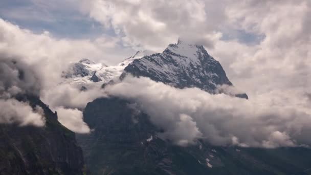 Timelapse Nubes Cúmulos Dinámicos Frente Cara Norte Moench Eiger Los — Vídeos de Stock