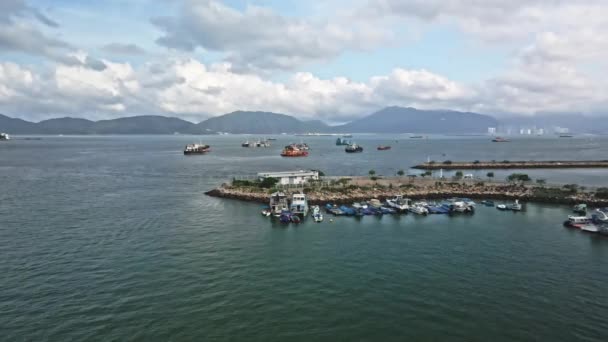Παράκτια Δομή Καταφύγιο Τυφώνων Στο Tuen Mun Χονγκ Κονγκ Αεροφωτογραφία — Αρχείο Βίντεο