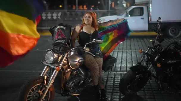 Latino Bisexual Lesbian Woman Posing Custom Motorcycle March Equal Right — Vídeo de Stock