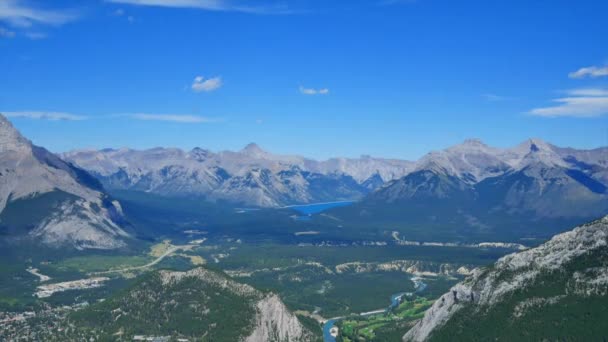 Belo Lapso Tempo Nuvens Sombras Movimento Nas Montanhas Banff Canadá — Vídeo de Stock