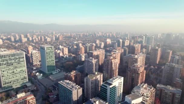 Luchtfoto Dolly Residentiële Gebouwen Gemeente Las Condes Santiago Chili — Stockvideo