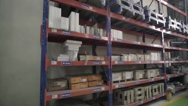 Lateral View Products Shelf Stockroom Warehouse Dolvi Port Maharashtra India — Video Stock