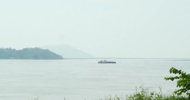 Ship Transport Brahmaputra River Migrating Peoples — Stok Video