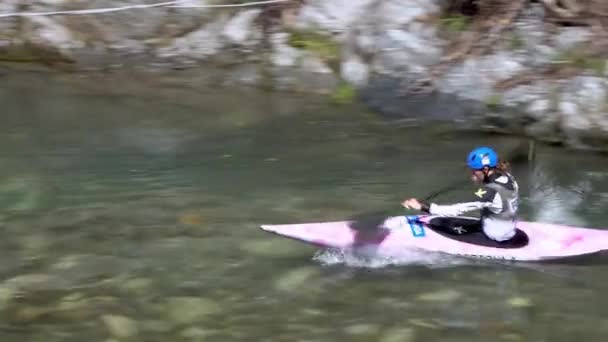 Female Canoeist Racing River International Race Taking Place Meran South — Stock Video