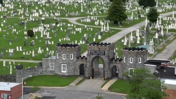 Cemitério Baltimore Visão Zoom Aéreo Longo Local Sepultamento Cemitério Maciço — Vídeo de Stock