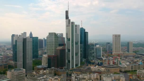 City Views Commerzbank Tower Banking District Frankfurt Germany Aerial Wide — Stock Video