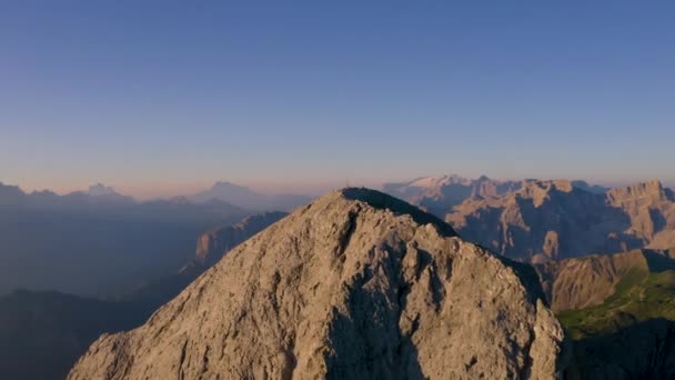 Epic Steep South Tyrol Plose Peitlerkofel Mountain Peak Golden Hour — Stock video