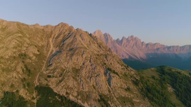 Güneş Doğuşunun Altın Saatinde Nefes Alıyor Güney Tyrol Yörüngesinde Geniş — Stok video