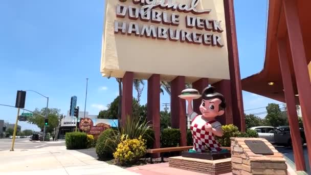 Oldest Remaining Historic Bob Big Boy Built Burbank California 1949 — Wideo stockowe