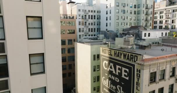 Drohne Fliegt Der Innenstadt Von Los Angeles Die Höhe Und — Stockvideo